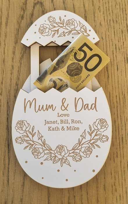 Easter Money Snap Close