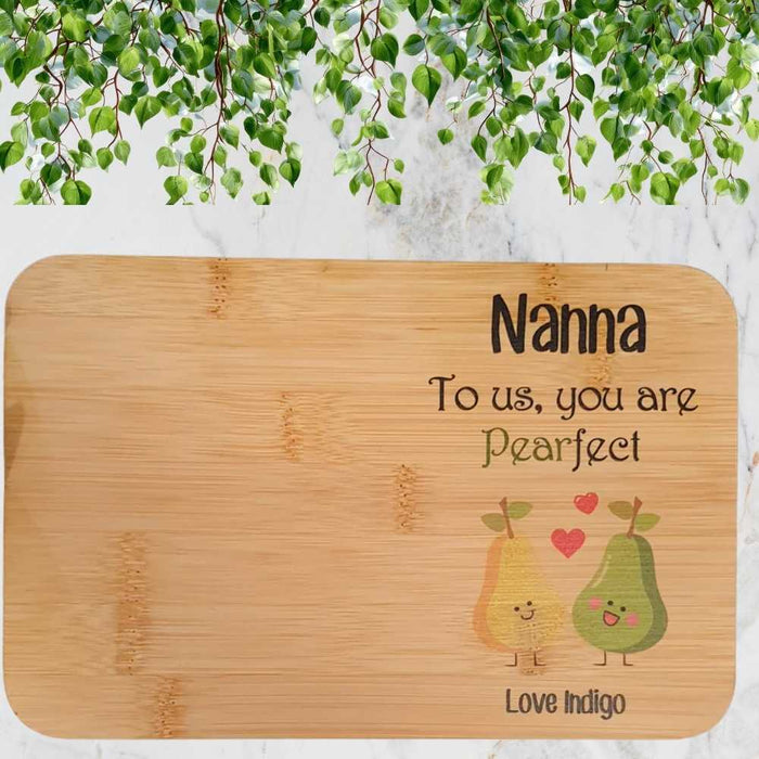 Personalised Bamboo Chopping Board | Custom Kitchen Gift for Mum, Dad, Grandparents & Families